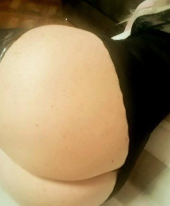 Готова подарить тебе незабываемое время с комфортом и удовольствием. У меня много возможностей, чтобы сделать твои желания и фантазии реальностью. Я люблю экспериментировать и открыта для новых впечатлений. Мои услуги полностью конфиденциальны. У меня есть отличные отзывы, подтверждающие мое профессионализм и умение доставлять удовольствие. Отправлю тебе пару эмоджи, чтобы подчеркнуть, как я тебе понравлюсь 😊💋. На фотографиях ты сможешь увидеть всю мою красоту и сексуальность. Жду тебя, чтобы сделать нашу встречу незабываемой. До скорой встречи! 10055, 33 года